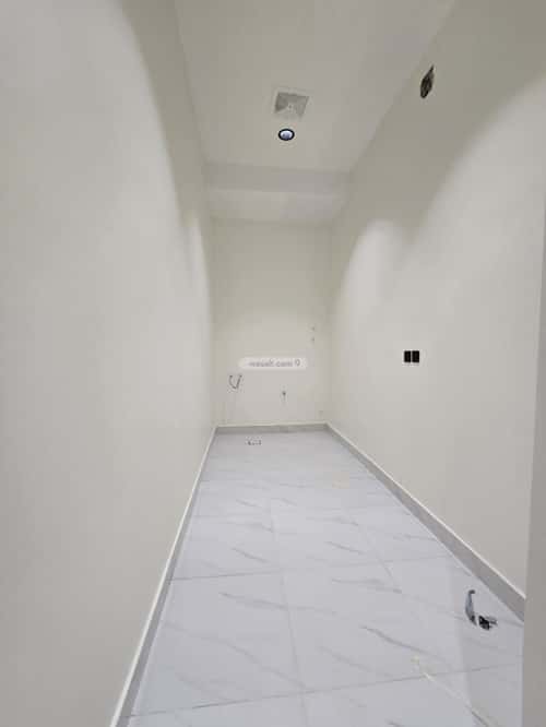 4 bedroom floor in Al Qadisiyah 5