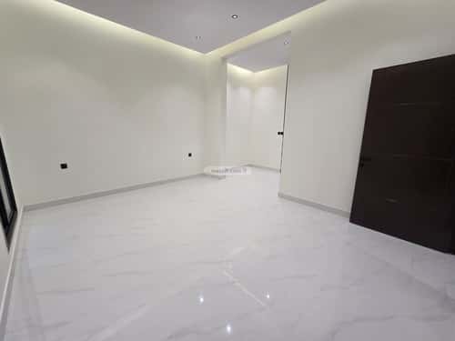 4 bedroom floor in Al Qadisiyah 7