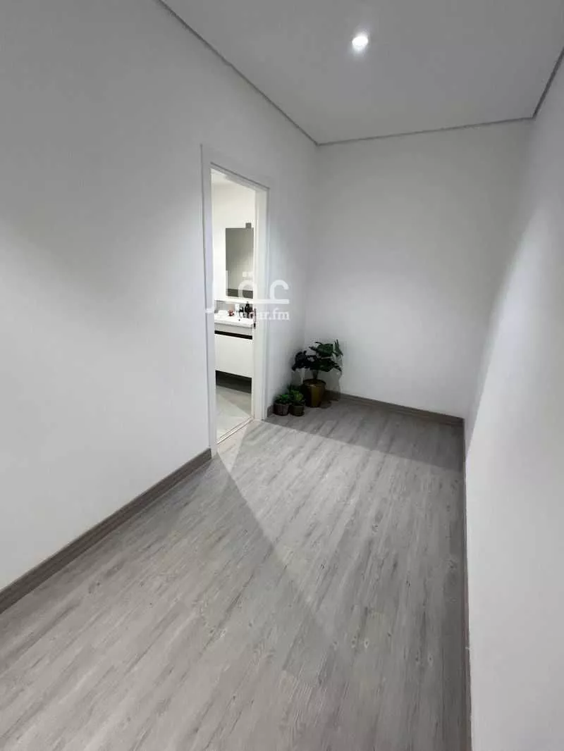 6 bedroom apartment in Al Hamdaniyah 7