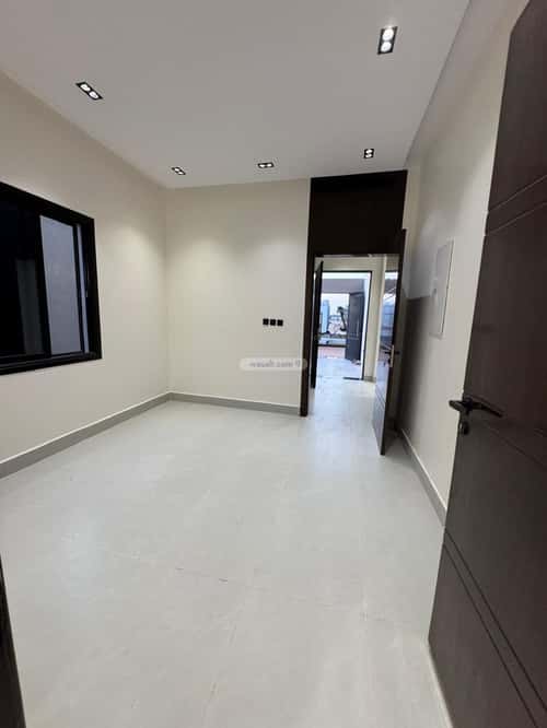4 bedroom floor in Al Maizilah 14