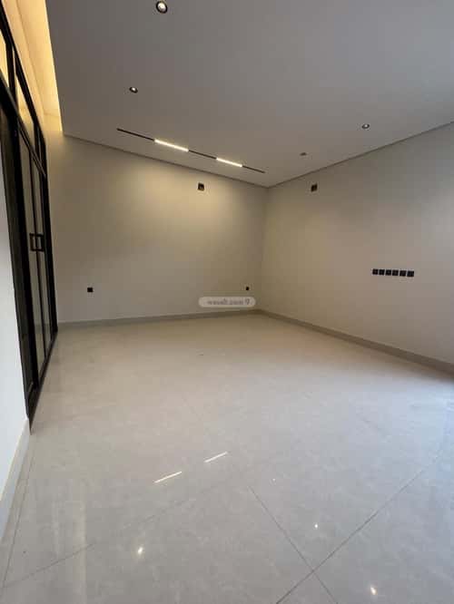 5 bedroom villa in Al Munsiyah 1