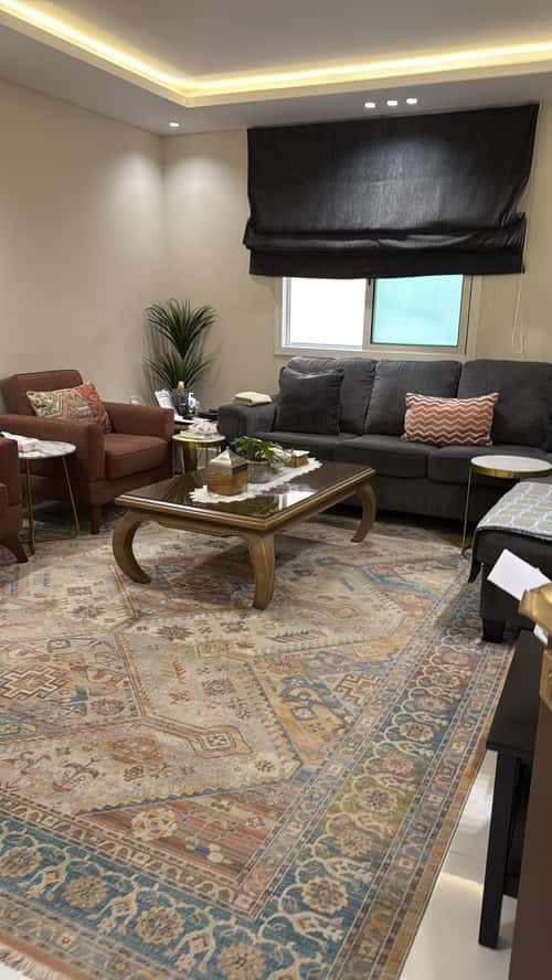 8 bedroom villa in Al Rabwa 1