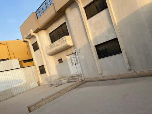 8 bedroom villa in Al Rabwa 3