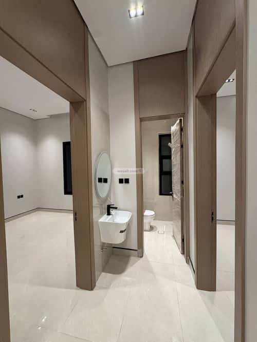 5 bedroom villa in Al Janadriyah 3