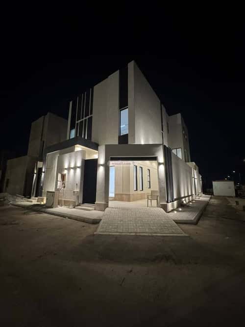 5 bedroom villa in Al Janadriyah 6