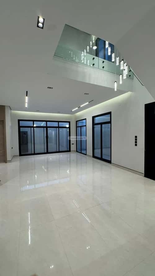 5 bedroom villa in Al Qadisiyah 9