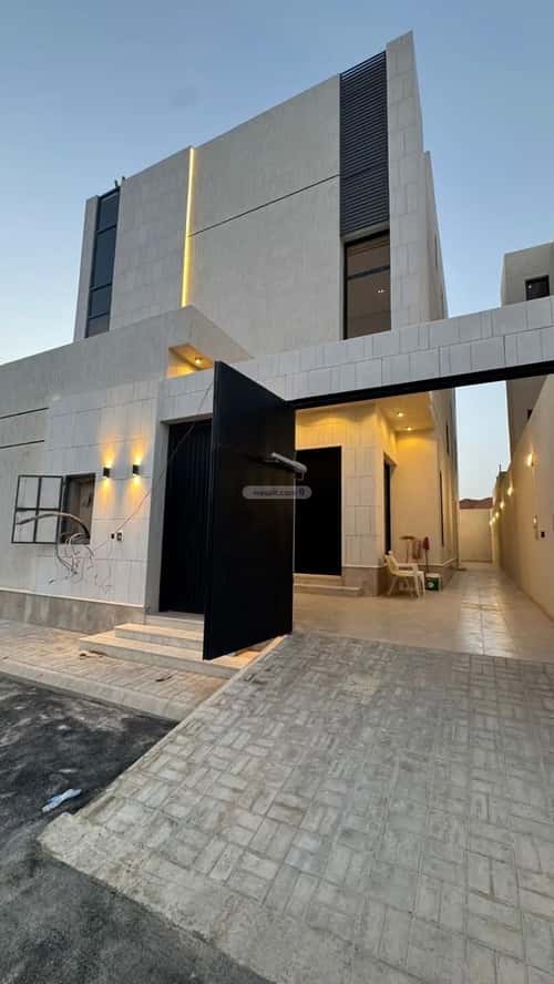 5 bedroom villa in Al Qadisiyah 5