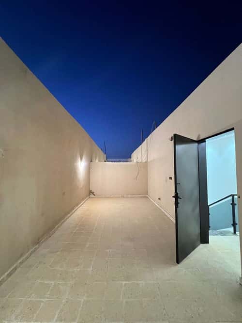 5 bedroom villa in Tuwaiq 4