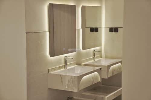 5 bedroom villa in Al Janadriyah 2