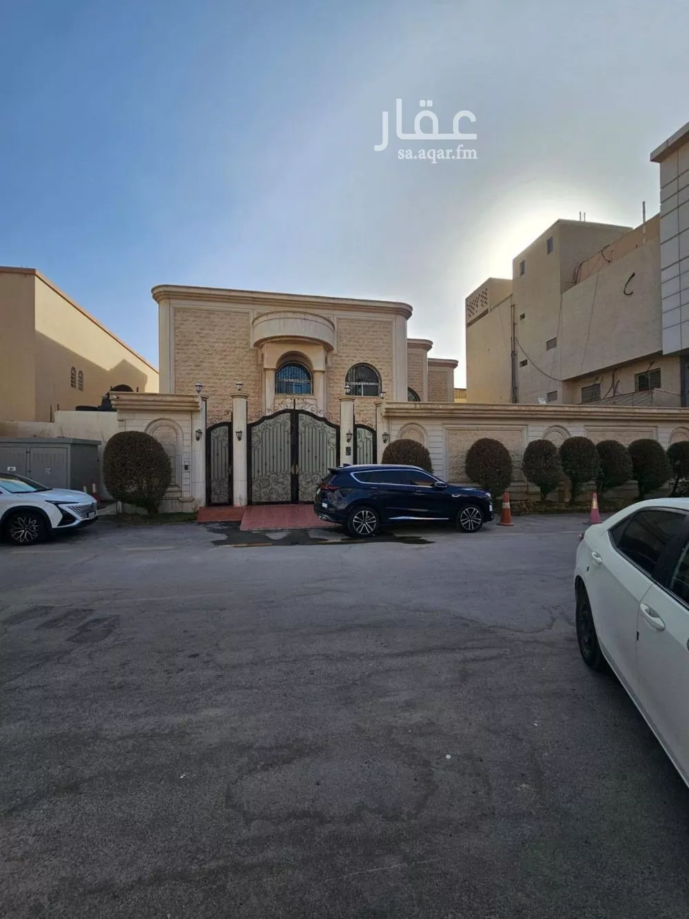 5 bedroom villa in Al Aqiq 2