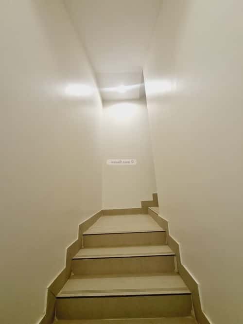 3 bedroom floor in Al Yarmouk 4