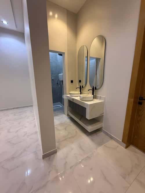 6 bedroom villa in Al Maizilah 2