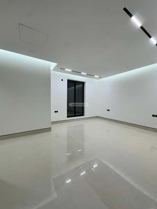 4 bedroom villa in Al Mahdiyyah 3