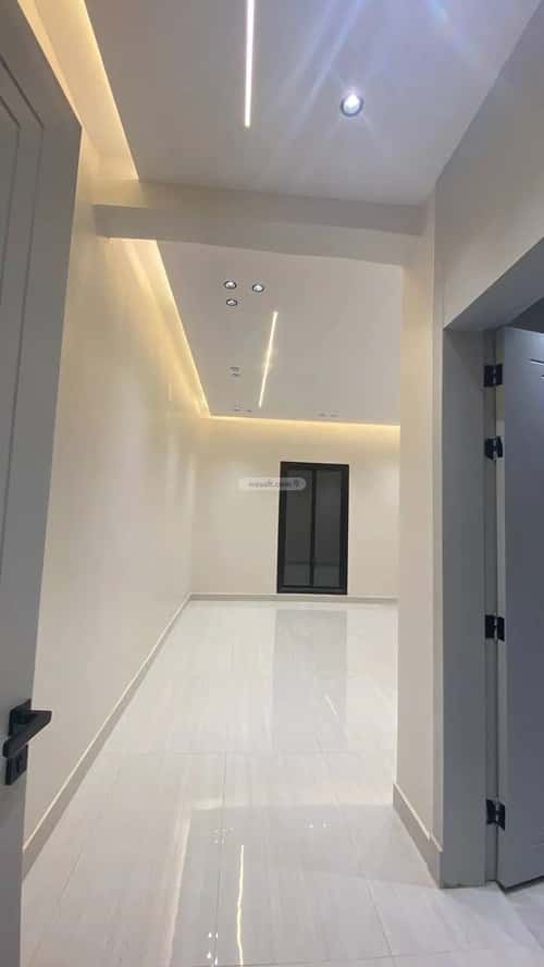 4 bedroom floor in Al Janadriyah 1