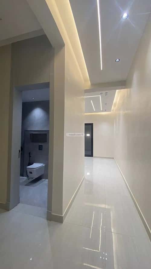 4 bedroom floor in Al Janadriyah 3