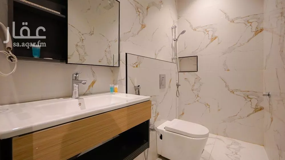 1 bedroom apartment in Al Qairawan 6
