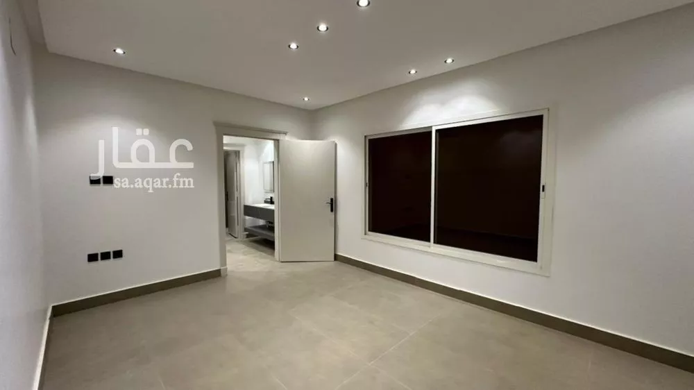 5 bedroom villa in Al Yasmin 2
