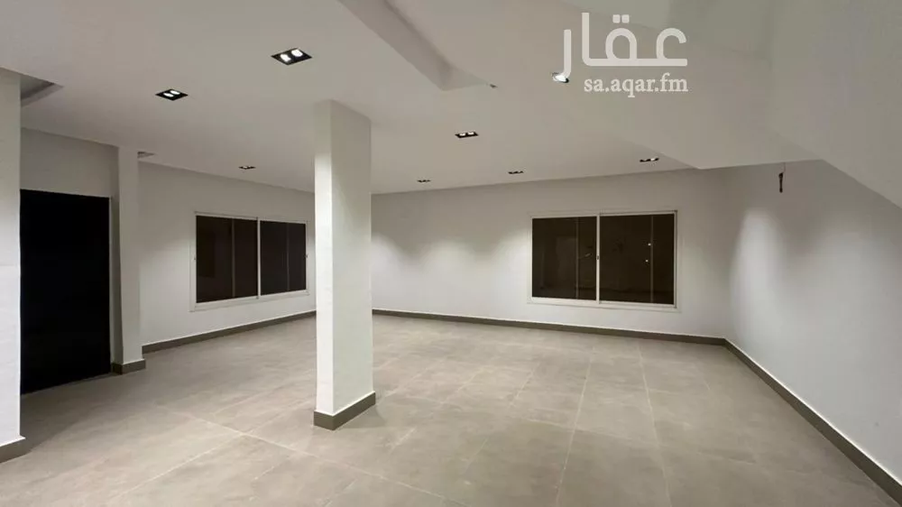 5 bedroom villa in Al Yasmin 6
