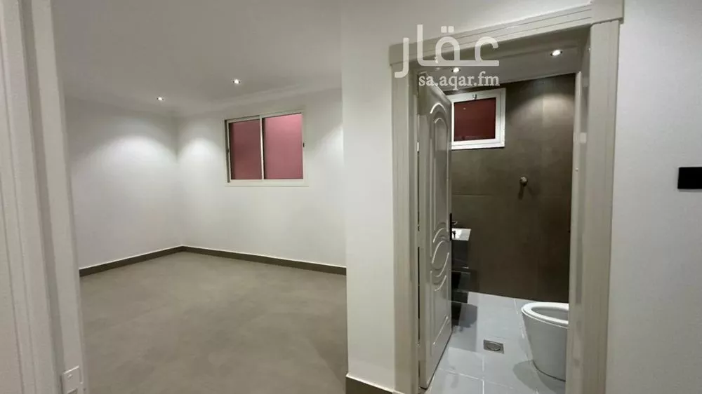 5 bedroom villa in Al Yasmin 9