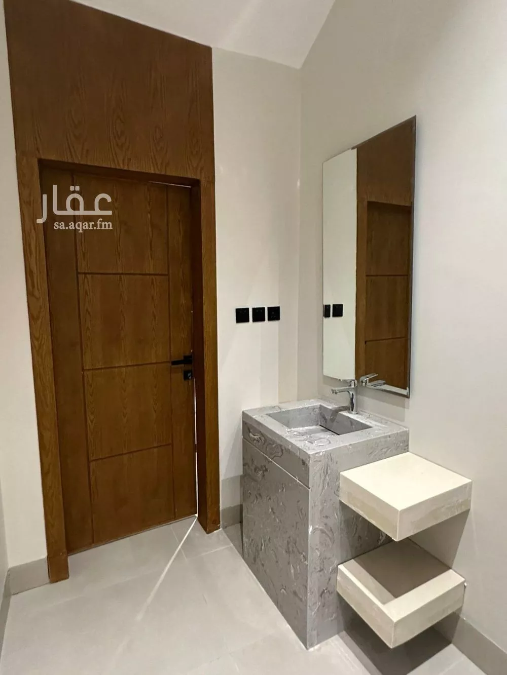 5 bedroom villa in Al Yasmin 10
