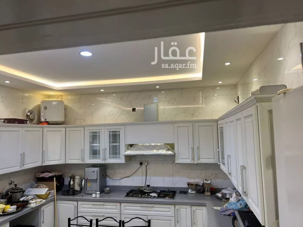 6 bedroom villa in King Faisal 3
