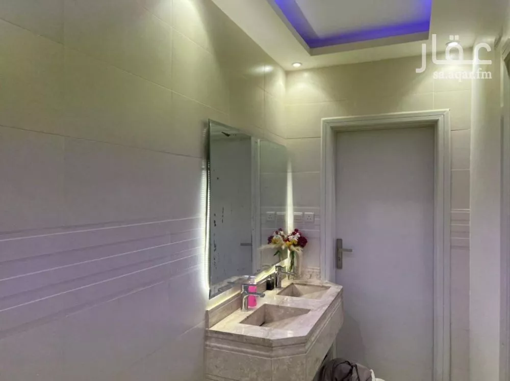 6 bedroom villa in King Faisal 4