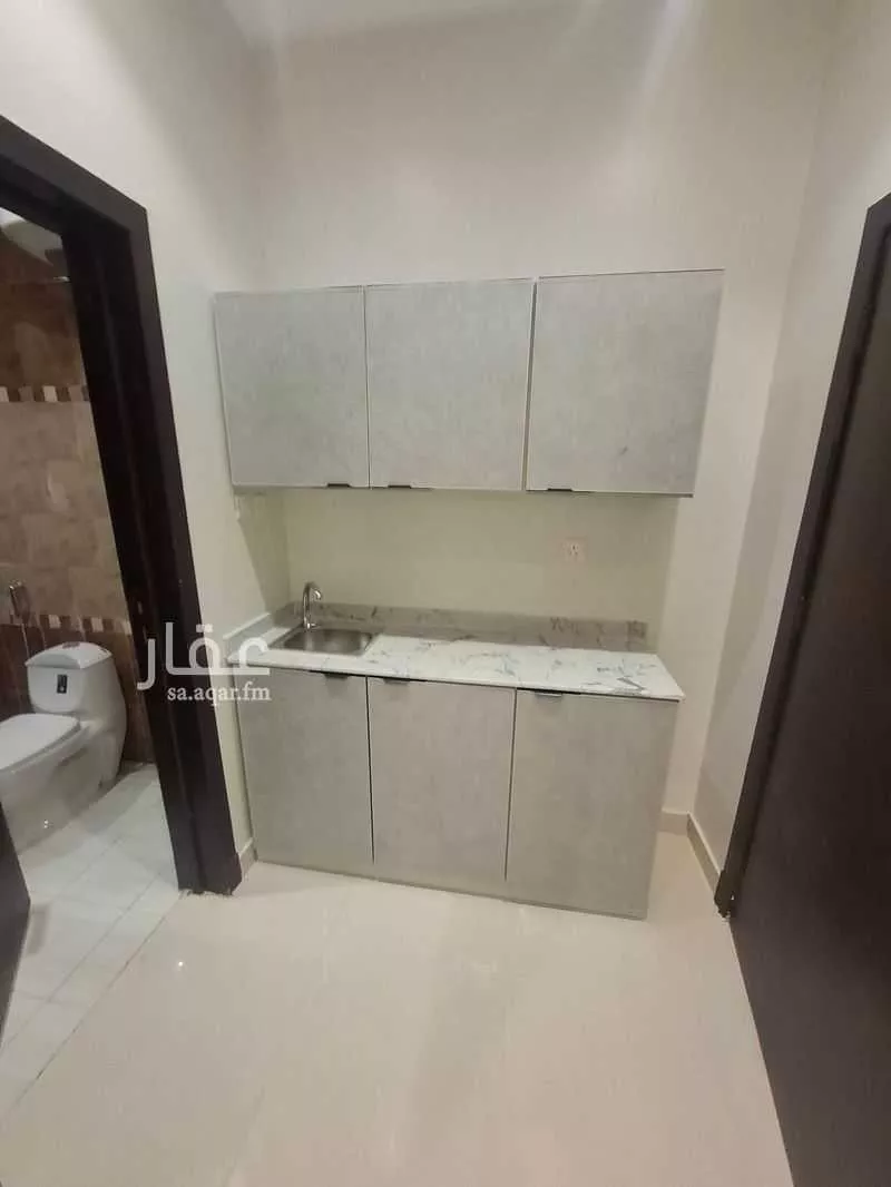 2 bedroom apartment in Dhahrat Laban 5