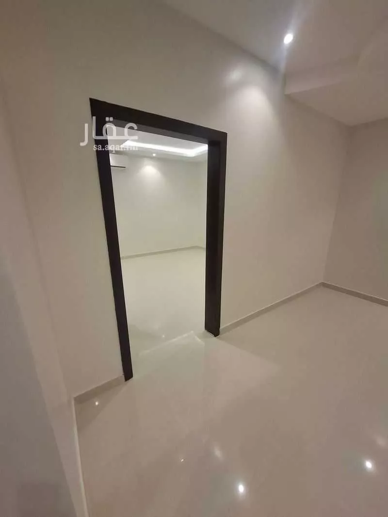 2 bedroom apartment in Dhahrat Laban 8