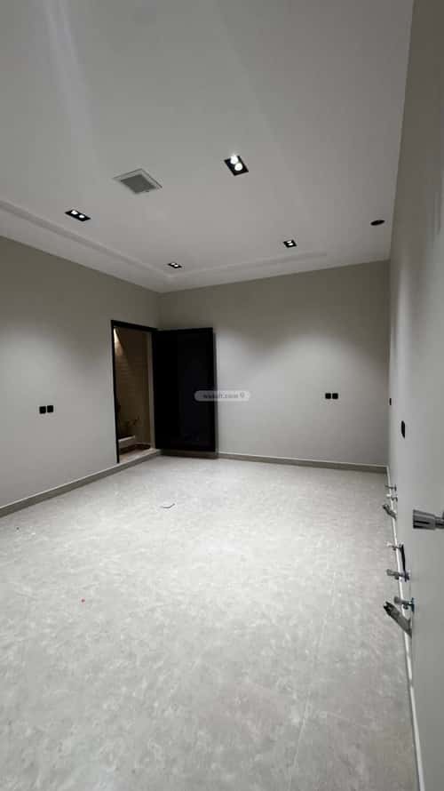 5 bedroom villa in Al Yarmouk 3