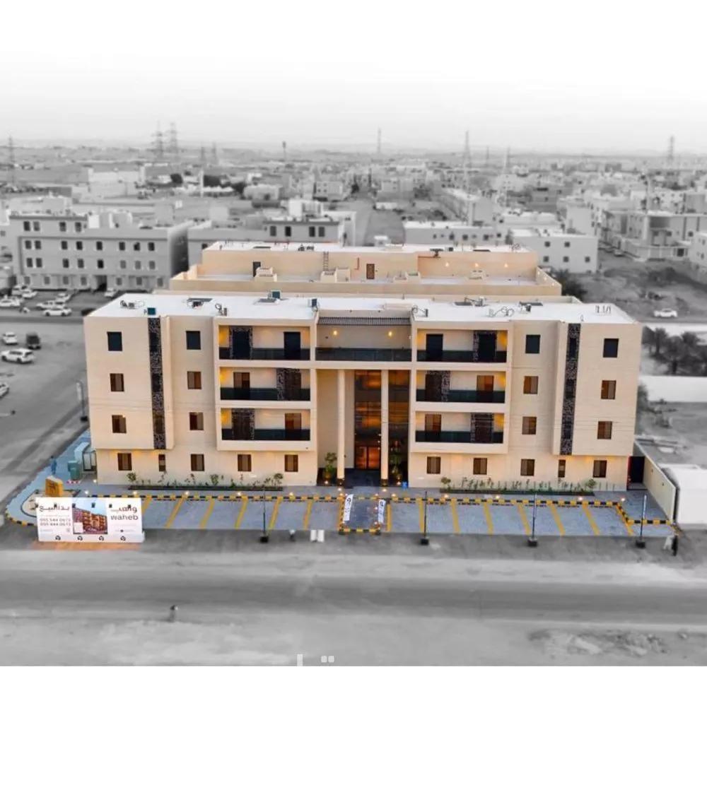 5 bedroom apartment in Al Rimal 6
