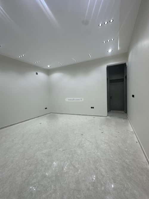 6 bedroom floor in Al Awali 2