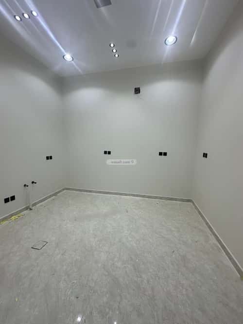 6 bedroom floor in Al Awali 3