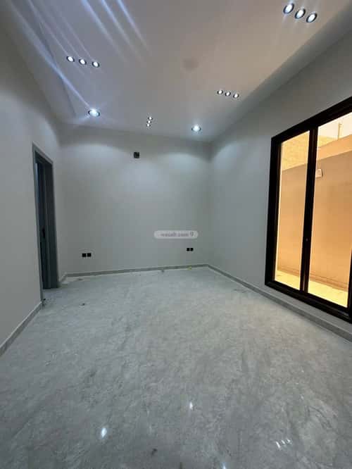 6 bedroom floor in Al Awali 4