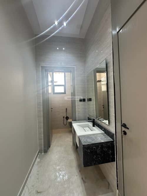 6 bedroom floor in Al Awali 5