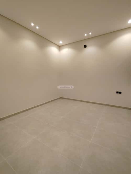 5 bedroom floor in Al Janadriyah 6