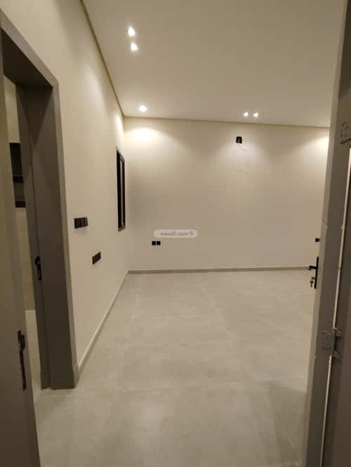 5 bedroom floor in Al Janadriyah 3