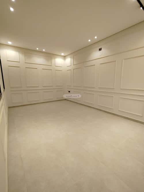 5 bedroom floor in Al Janadriyah 10