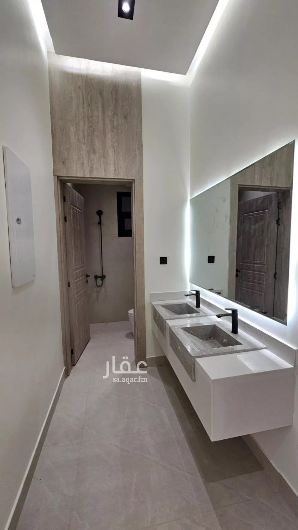 5 bedroom villa in Al Khaleej 12