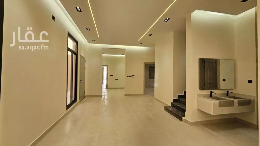 فيلا 5 غرف في الخليج 5