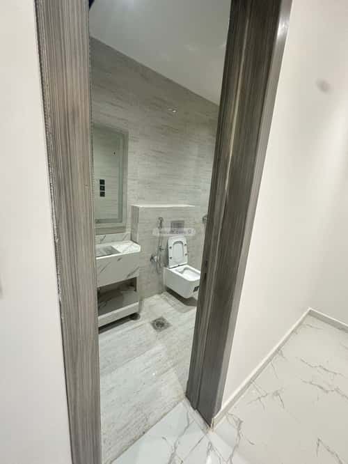 4 bedroom floor in Al Janadriyah 4