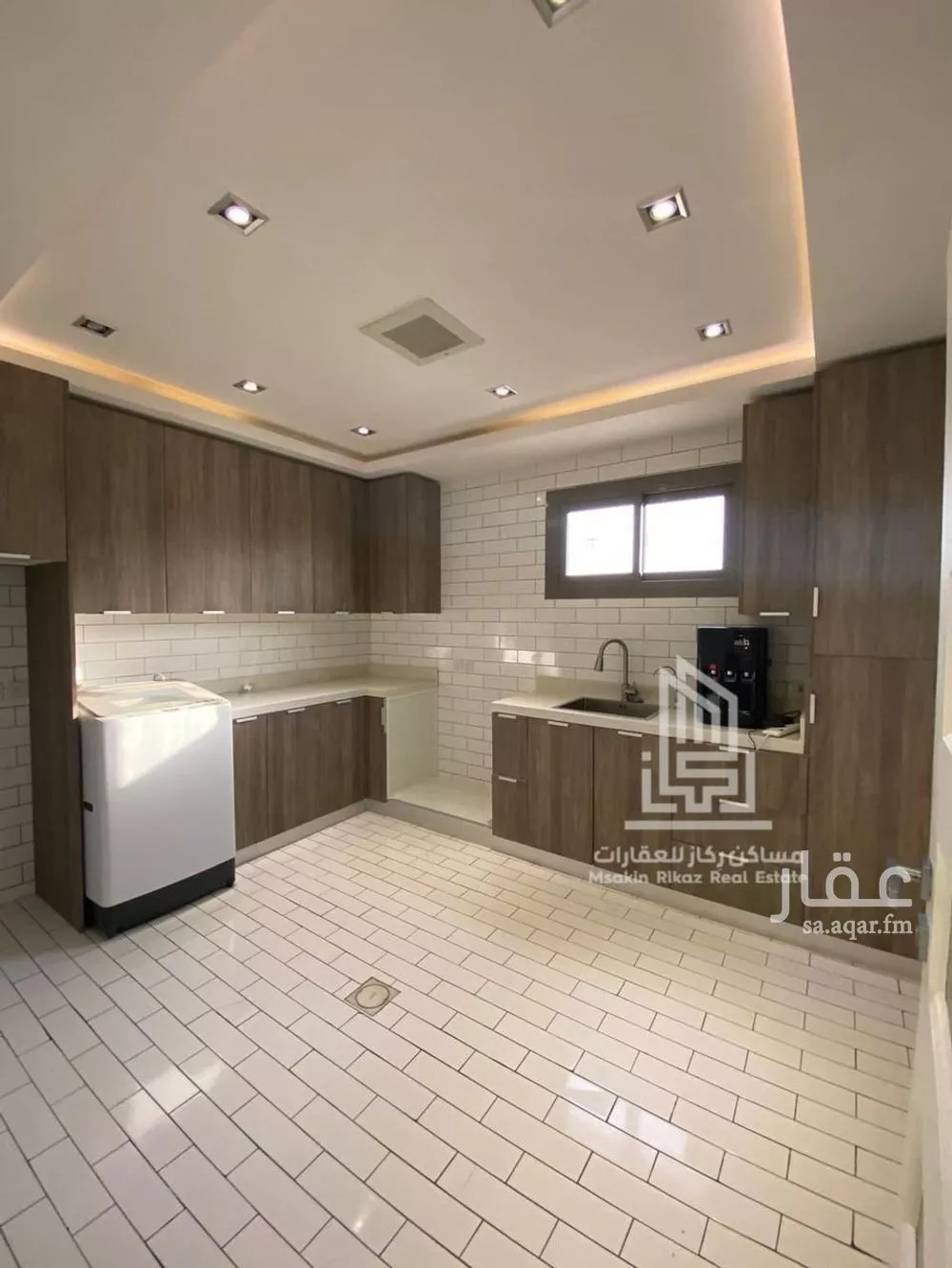 3 bedroom floor in Al Fayha 10