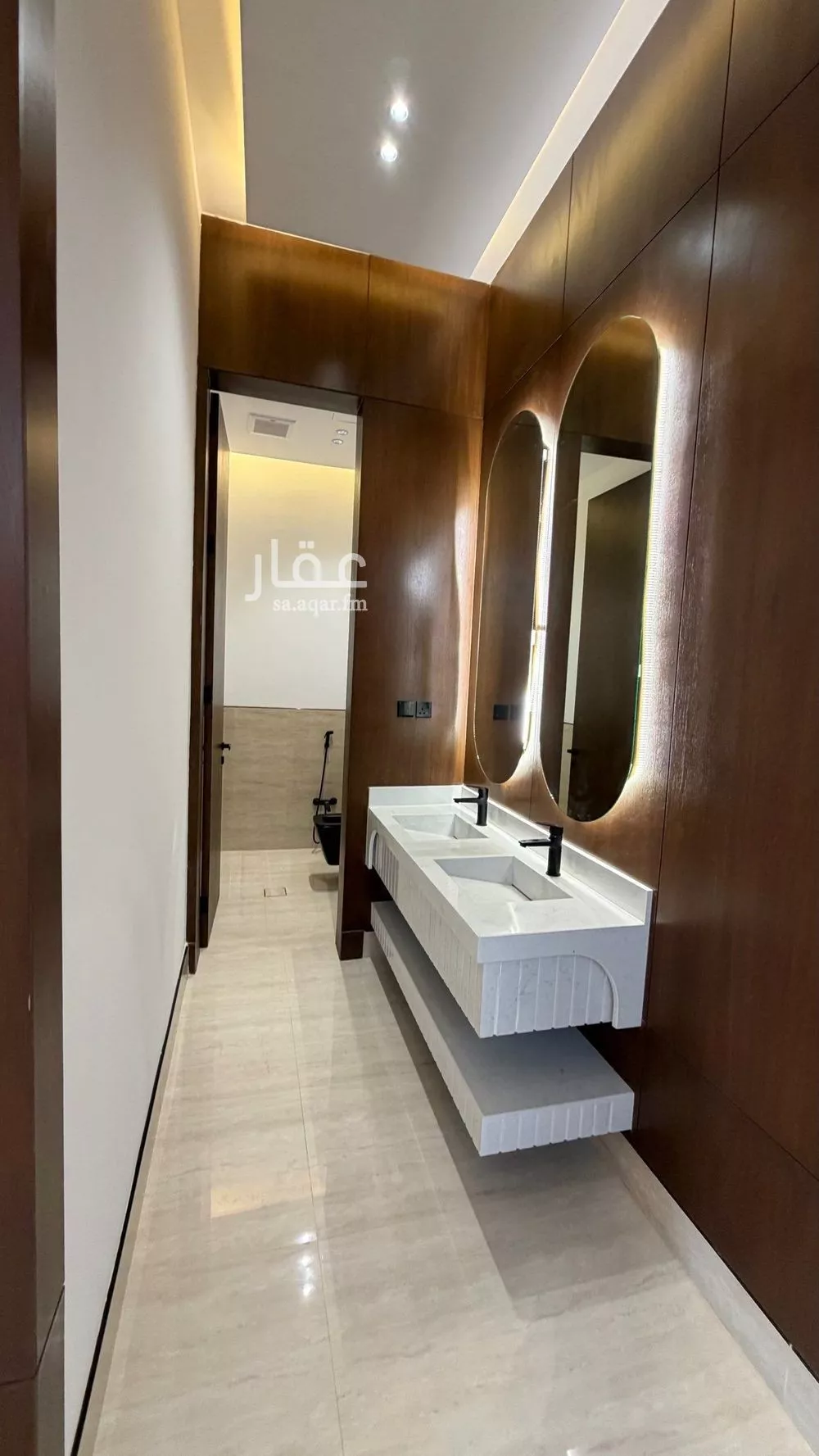 6 bedroom villa in Al Mahdiyyah 8