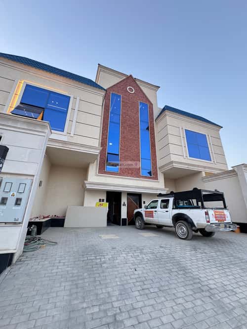 5 bedroom apartment in Al Rimal 4