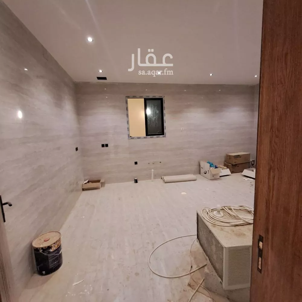 5 bedroom villa in Al Rimal 3