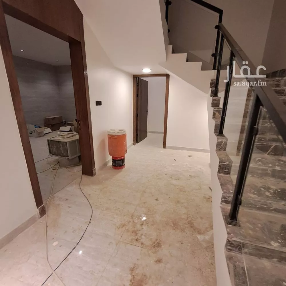 5 bedroom villa in Al Rimal 4