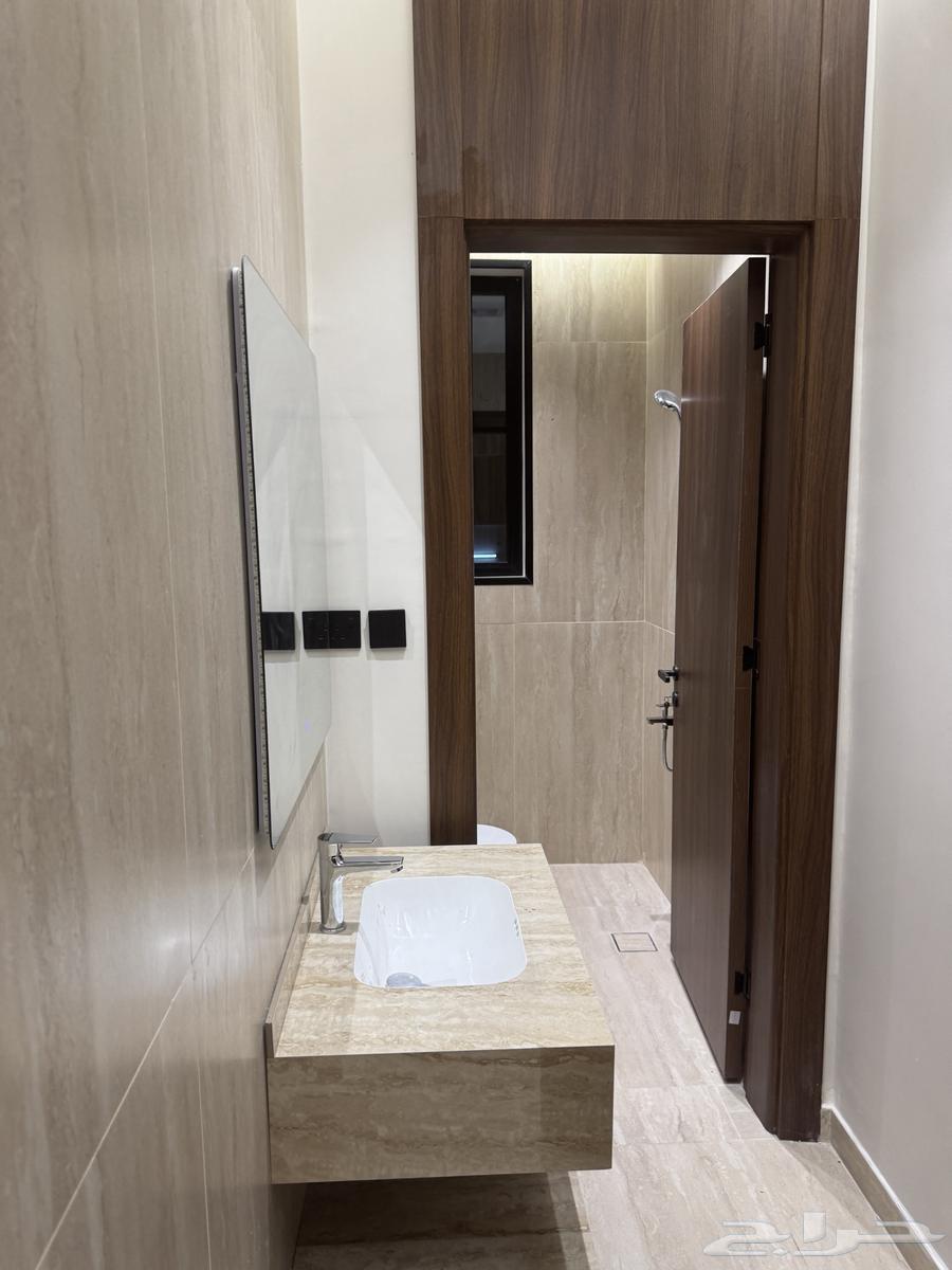 5 bedroom apartment in Al Salam, Madinah 15