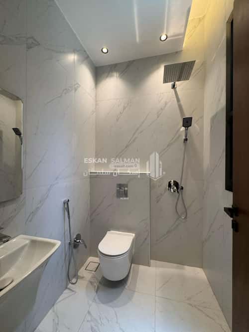 5 bedroom floor in Tuwaiq 10