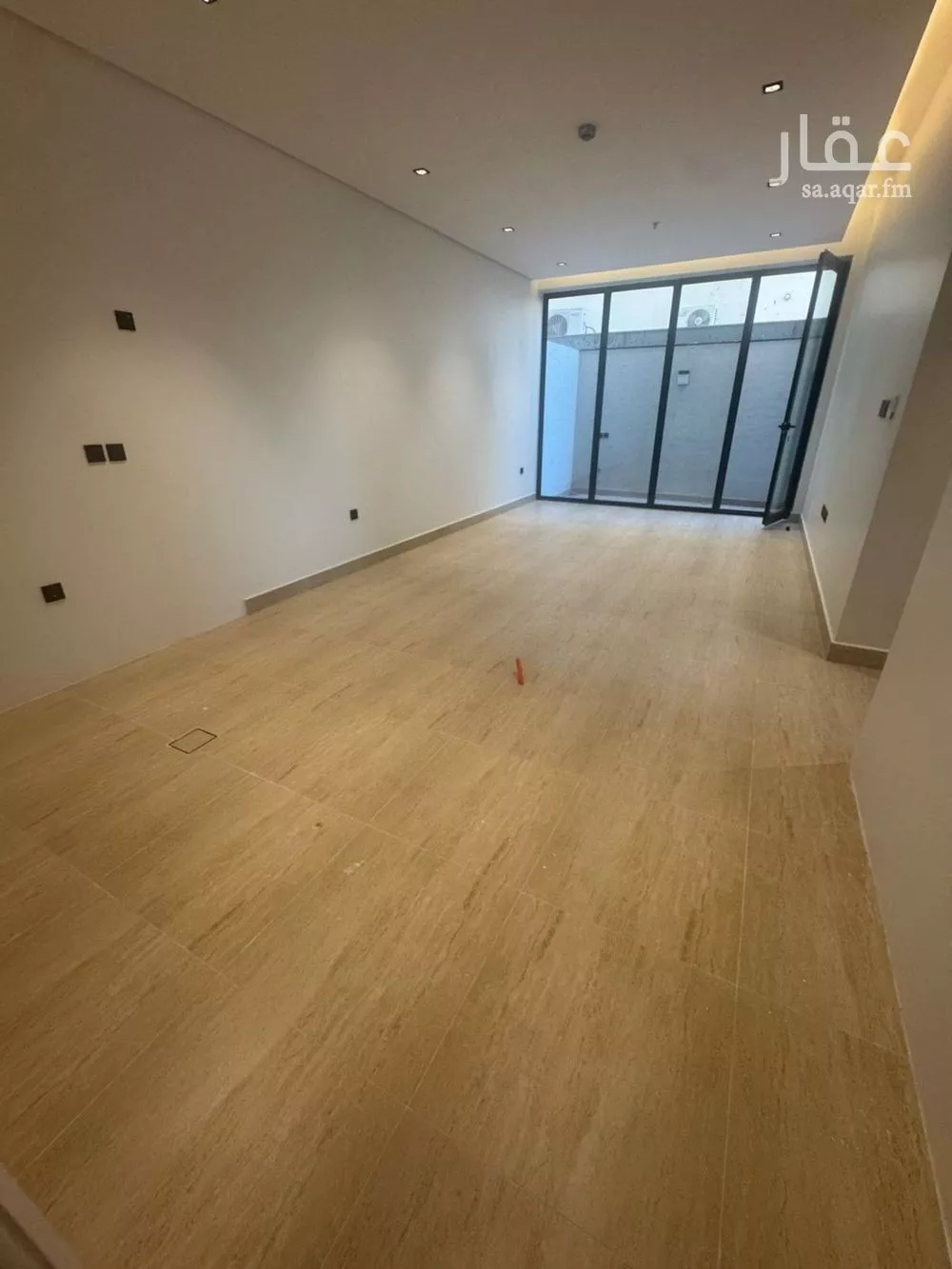 شقة 2 غرف في المغرزات 5