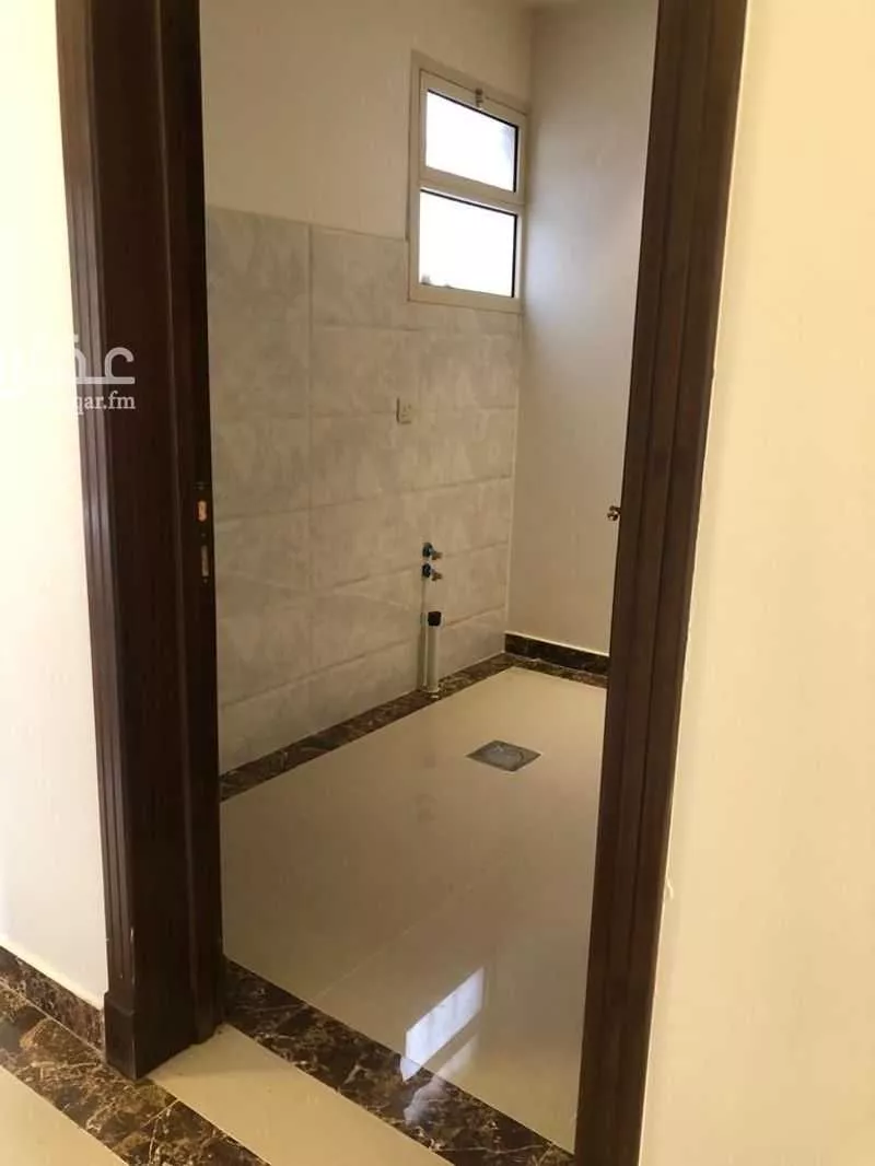 شقة 5 غرف في بدر 10