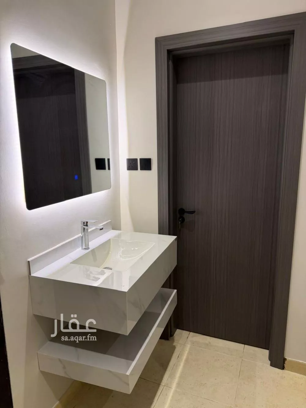 3 bedroom floor in Al Narjis 5